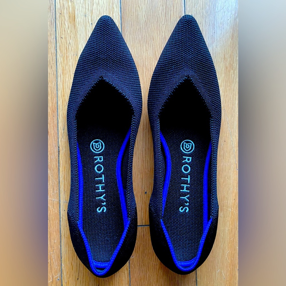 Rothy’s The Point black flat shoe
